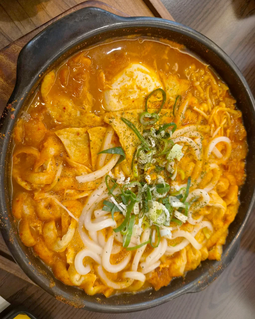 Donkachun soup dish featuring both tonkatsu and udon